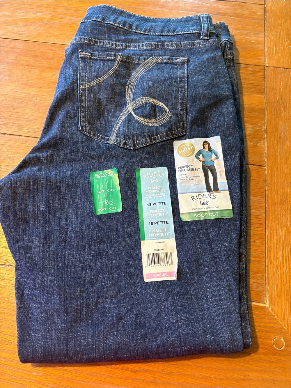 Riders by Lee Mid-Rise Boot Cut Jeans in Dark Indigo